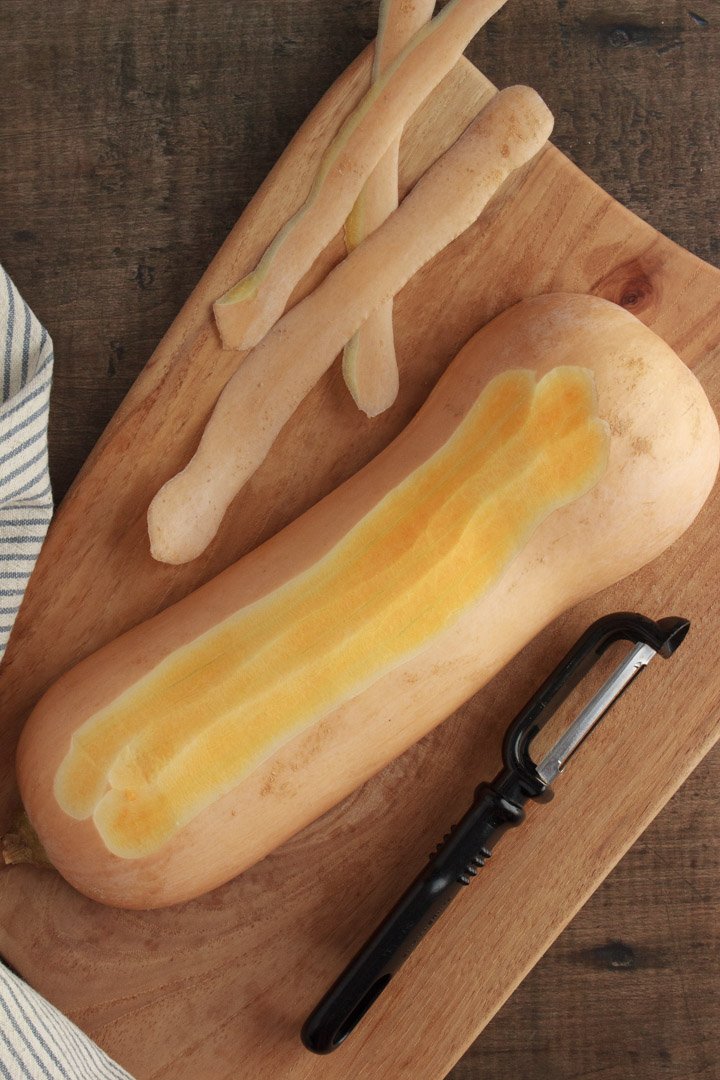 How to peel a butternut squash, the best and easiest way.