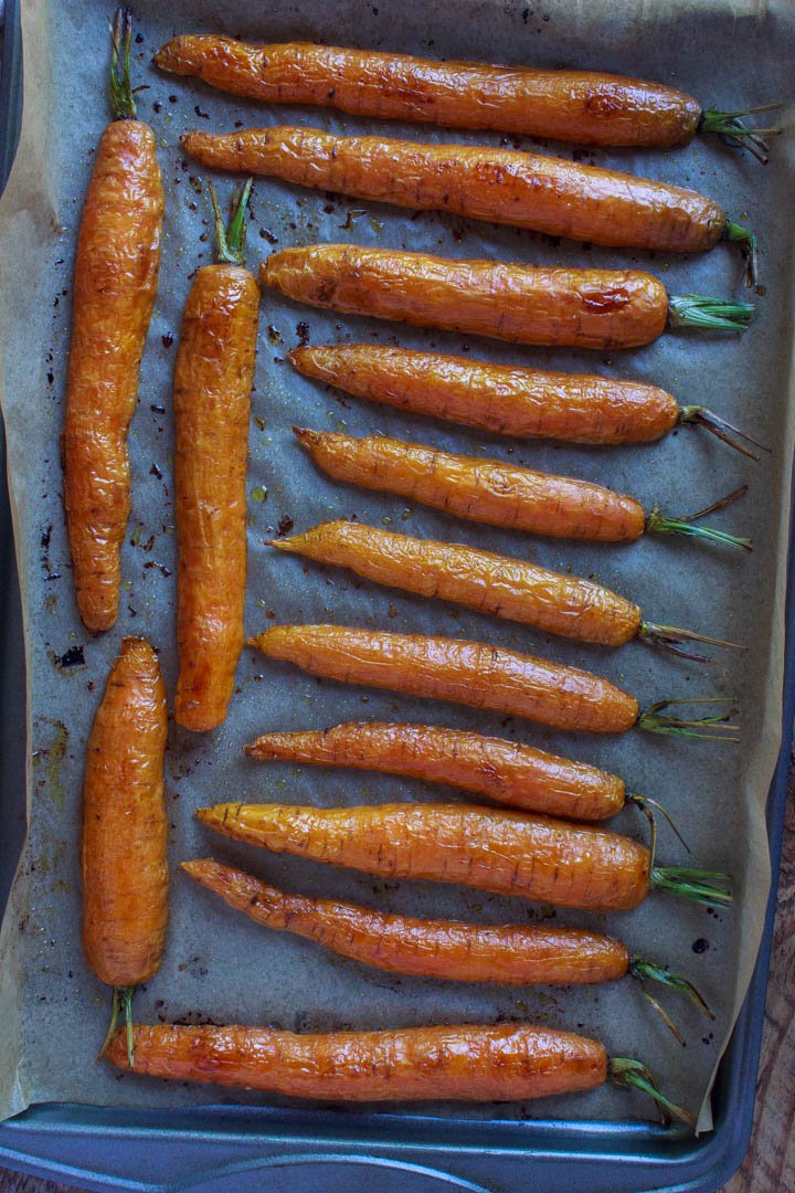 Honey-Roasted Carrots Caramelized in Pan