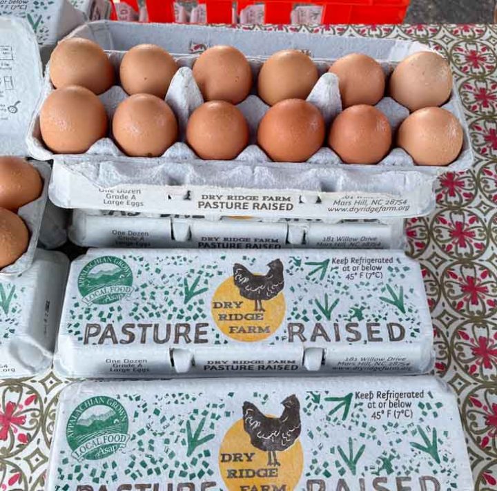 Pasture raised eggs for sale at the farmers market.