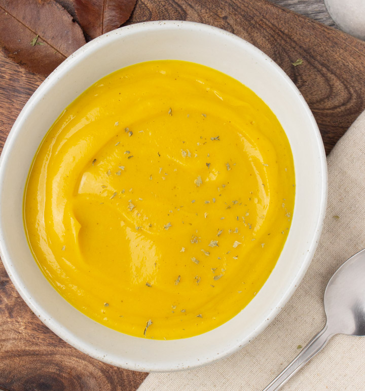 3-Ingredient Roasted Butternut Squash Soup