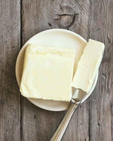 Grass-Fed Butter vs Regular Butter: What's the Difference?